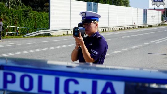 Wyprzedzał na podwójnej linii ciągłej, trafi do zakładu karnego