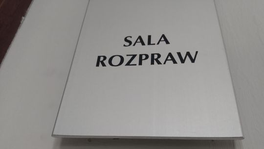 Sądowa sala rozpraw - zdj. ilustracyjne