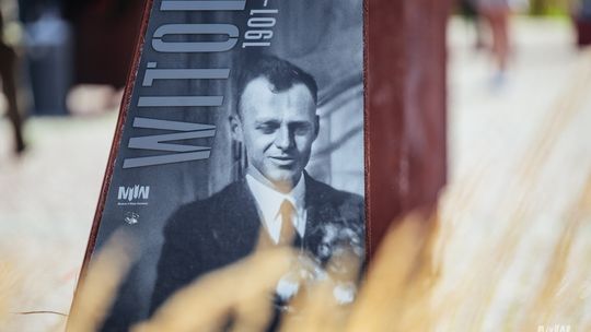 Wystawa o rotmistrzu Witoldzie Pileckim przed Muzeum II Wojny Światowej