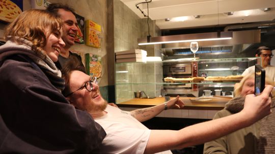 „Pizza Profanum”, nowa wystawa Filipa Ignatowicza, Gdańsk 2025