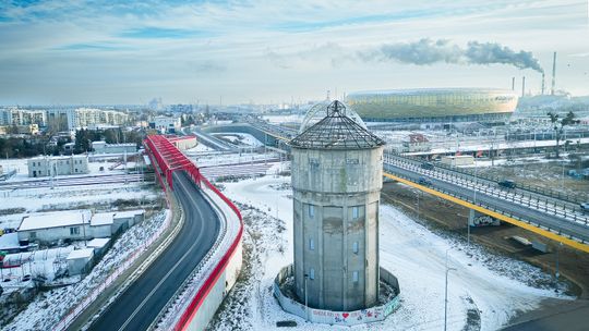 Zabytkowa wieża ciśnień w Gdańsku nadal bez dachu. Konserwator zapowiada kontrolę