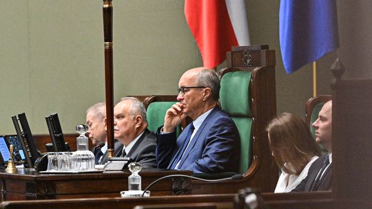 Zakaz sprzedaży alkoholu w Sejmie i nowe zasady kilometrówek dla posłów