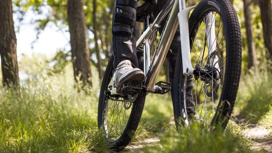 rower crossowy, zdjęcie ilustracyjne