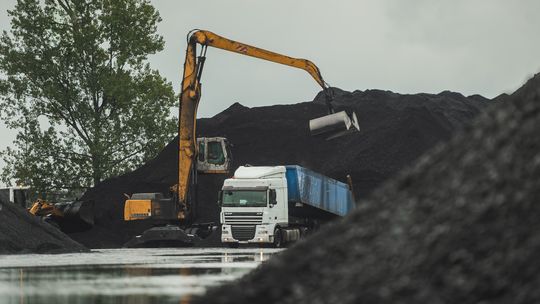 rozładuenk węgla z Kolumbii w Porcie Gdańsk