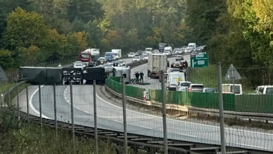 Zarzuty dla kierowcy, który spowodował wypadek na Obwodnicy Trójmiasta