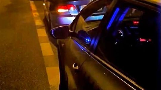 Zatrzymali BMW, za kierownicą 16-latek. Zabrał kluczyki matce, gdy spała