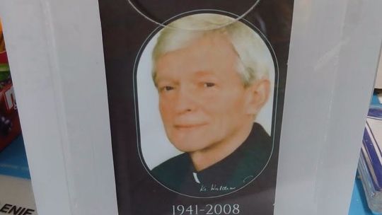 Zbiórka na utrzymanie grobu ks. Waldemara Piepiórki? Ten post wywołał poruszenie