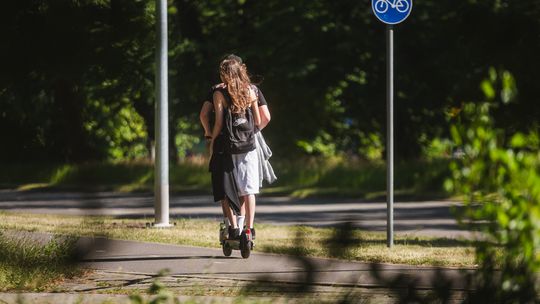 „Złamane czaszki, pęknięte wątroby”. Skala wypadków dzieci na hulajnogach jest potężna!