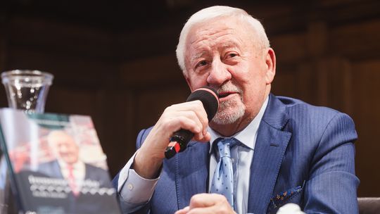 Zwykły inżynier, niezwykła historia. Twórca Stoczni CRIST bohaterem książki