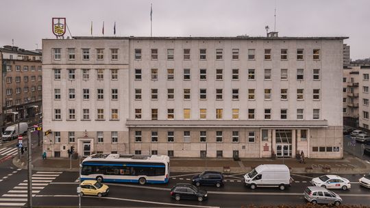 Zymunt Zmuda-Trzebiatowski został dyscyplinarnie zwolniony z Urzędu Miejskiego w Gdyni