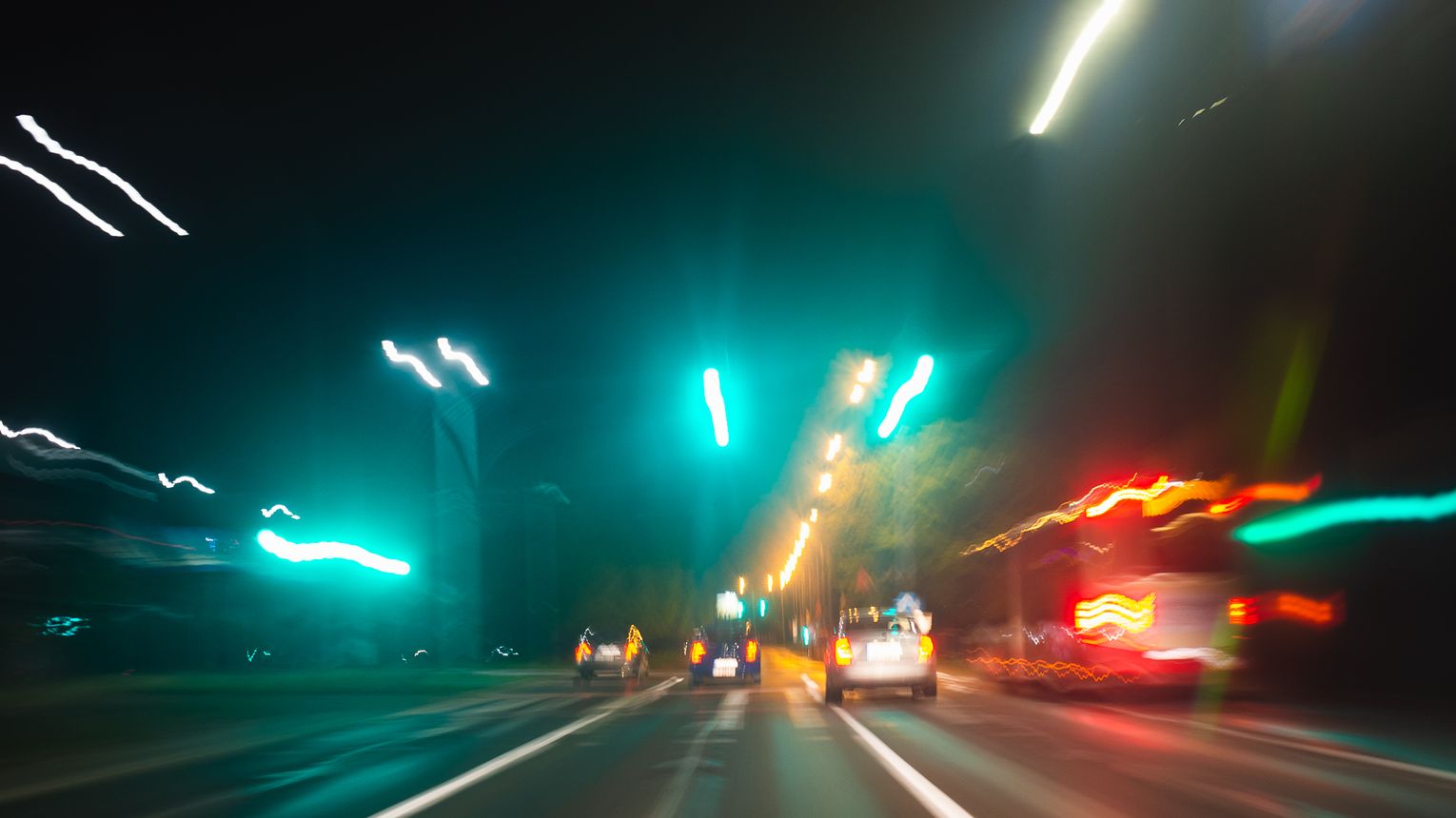 Pijany z trzema zakazami uciekał przed policją. Sąd nie zgodził się na areszt