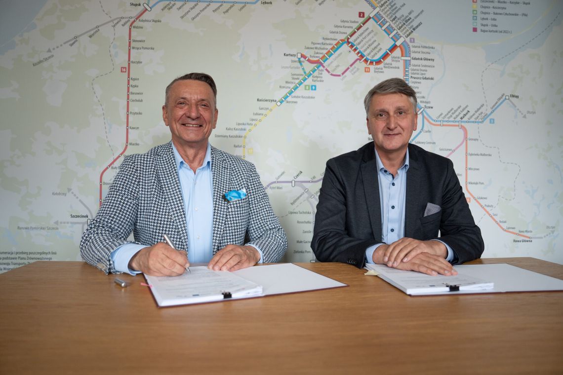 podpisanie umowy na zakup 15 nieskoemisyjnych autobusów dla Pomorza