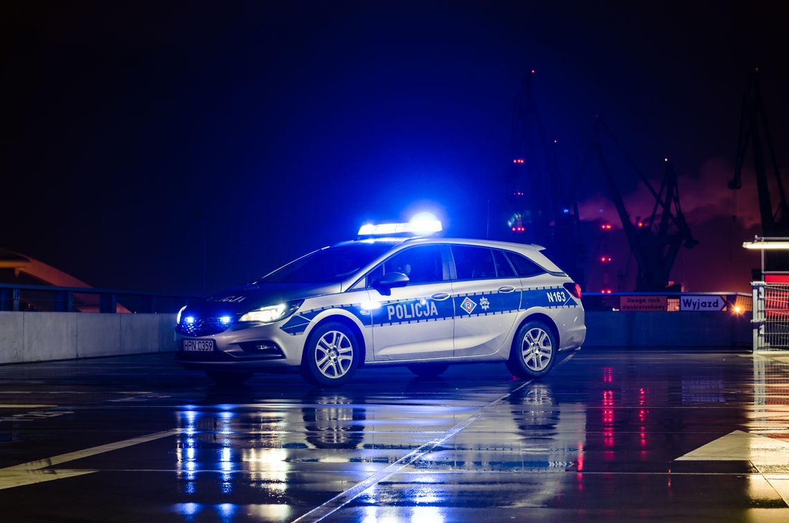 20-latek w BMW pędził przez „zabudowany” ponad 120 km/h