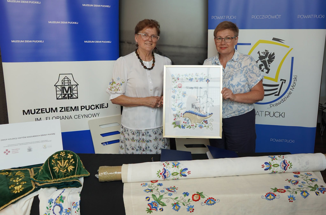 25 haftów Brygidy Hochschulz trafi do zbiorów Muzeum Ziemi Puckiej