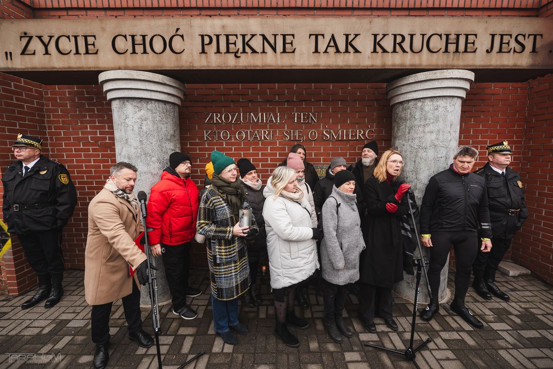 30. rocznica tragicznego pożaru w hali Stoczni Gdańskiej. Zginęło w nim 7 osób