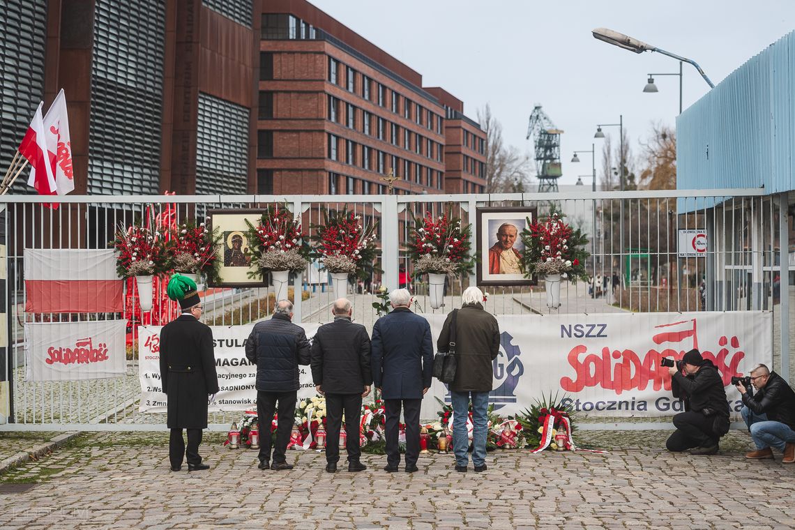 44. rocznica stanu wojennego. W Gdańsku również pamiętano o ofiarach komunistycznej represji 44. rocznica wprowadzenia stanu wojennego, uroczystości w Gdańsku