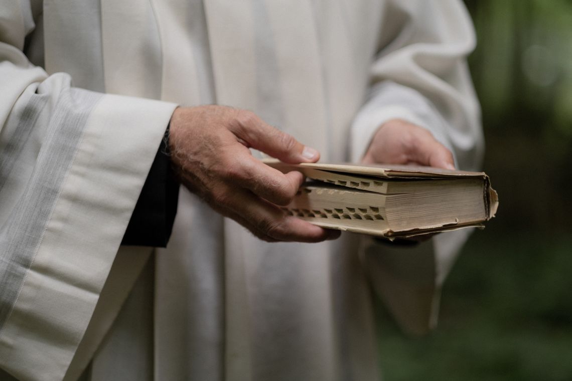 64-letni duchowny podejrzany o wykorzystywanie seksualne małoletnich trafił do aresztu