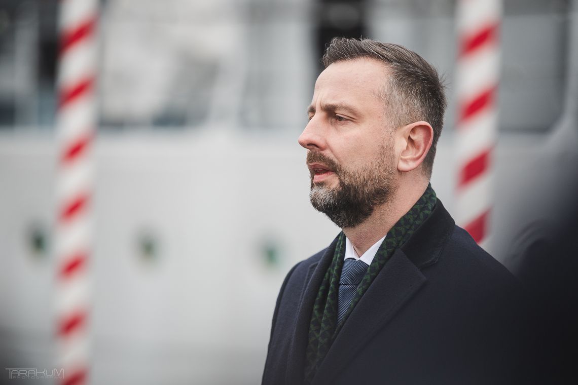 800 plus tylko dla pracujących? Propozycja lidera PSL wywołała poruszenie w koalicji