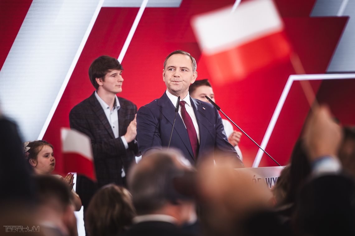 Karol Nawrocki podczas wieczoru wyborczego po pierszej turze wyborów prezydenckich 2025