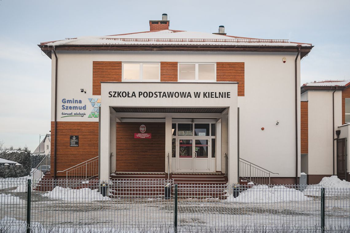 Adwokat nauczycielki z Kielna: Nie chodzi o dzieci i krzyż, ale o podbicie politycznych zasięgów