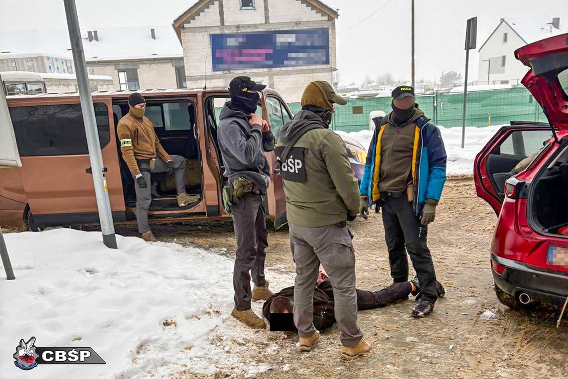 Akcja CBŚP na autostradzie A2 i pościg w powiecie gdańskim. Przejęto narkotyki o wartości 2,5 mln zł akcja CBŚP w powiecie gdańskim