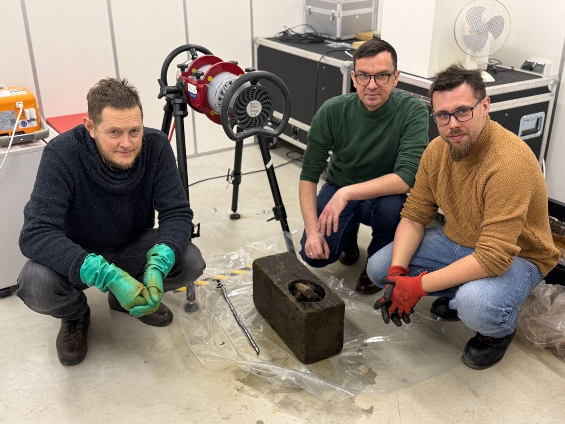 Archeolodzy otworzyli skrzynkę z wraku „Portowca”. Co było w środku?