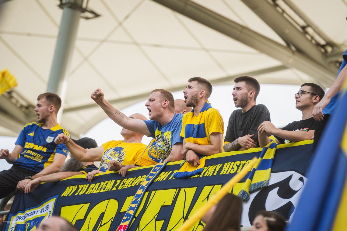 kibice Arki Gdynia, zdjęcie ilustracyjne
