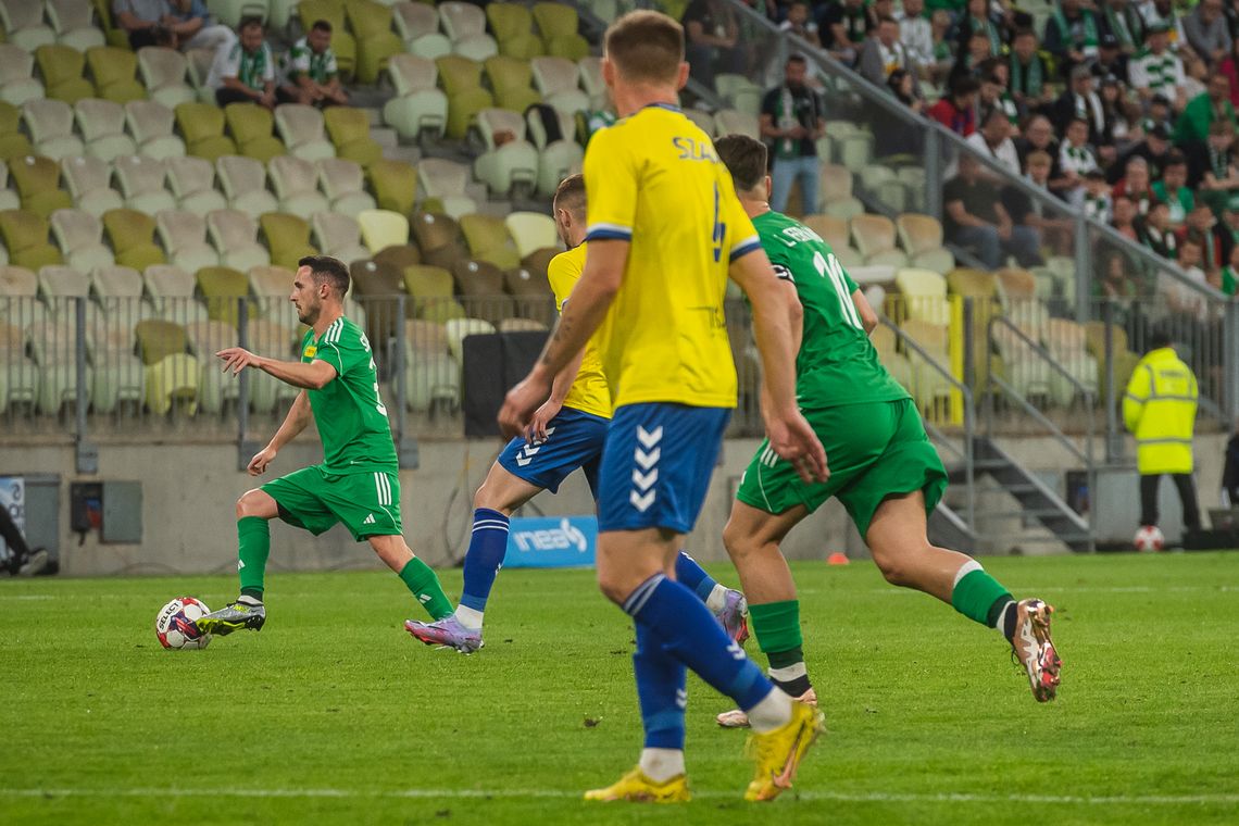 Arka gra ze Zniczem, Lechia jedzie do Polonii