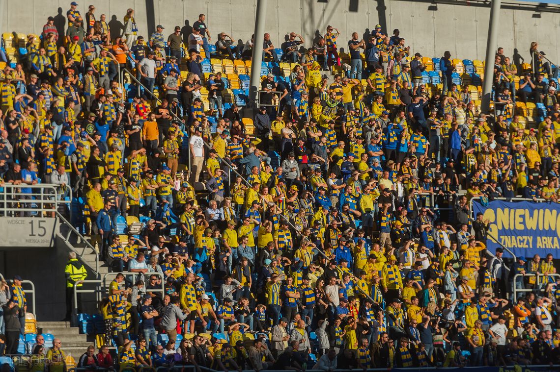 Arka potępia atak na 12-letniego kibica Bałtyku. Klub wydał lakoniczne oświadczenie Arka potępia atak na 12-letniego kibica Bałtyku. Klub wydał oświadczenie
