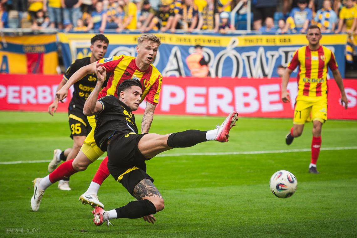 Arka rozbita w Białymstoku. Jagiellonia bezlitosna po przerwie Arka rozbita w Białymstoku. Jagiellonia bezlitosna po przerwie