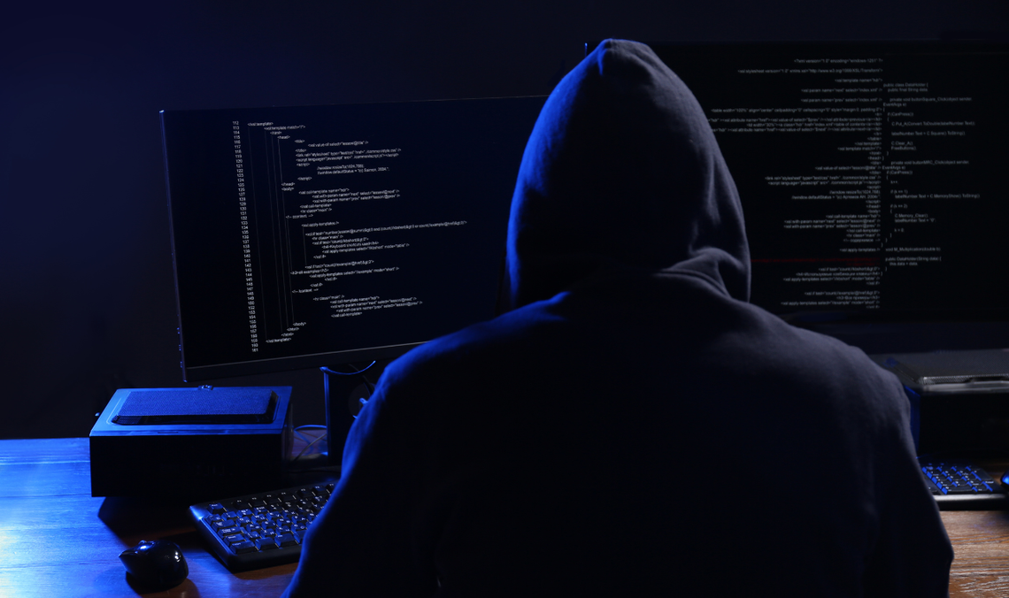 Atrakcyjna Azjatka namówiła go do zainwestowania pieniędzy. Stracił 250 tysięcy złotych