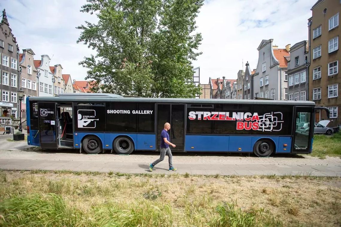 Autobus-strzelnica między zabytkami Gdańska. Wkrótce ma zniknąć 