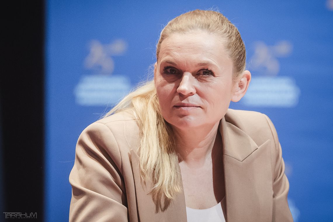 Barbara Nowacka: Dla mnie ważniejsza jest opinia nauczyciela i rodzica niż biskupów