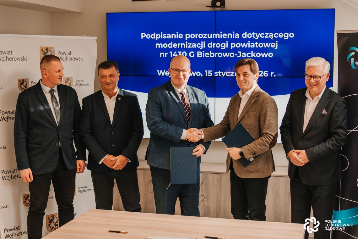 Będzie modernizacja drogi między Biebrowem a Jackowem. Umowa PEJ i starostwa w Wejherowie