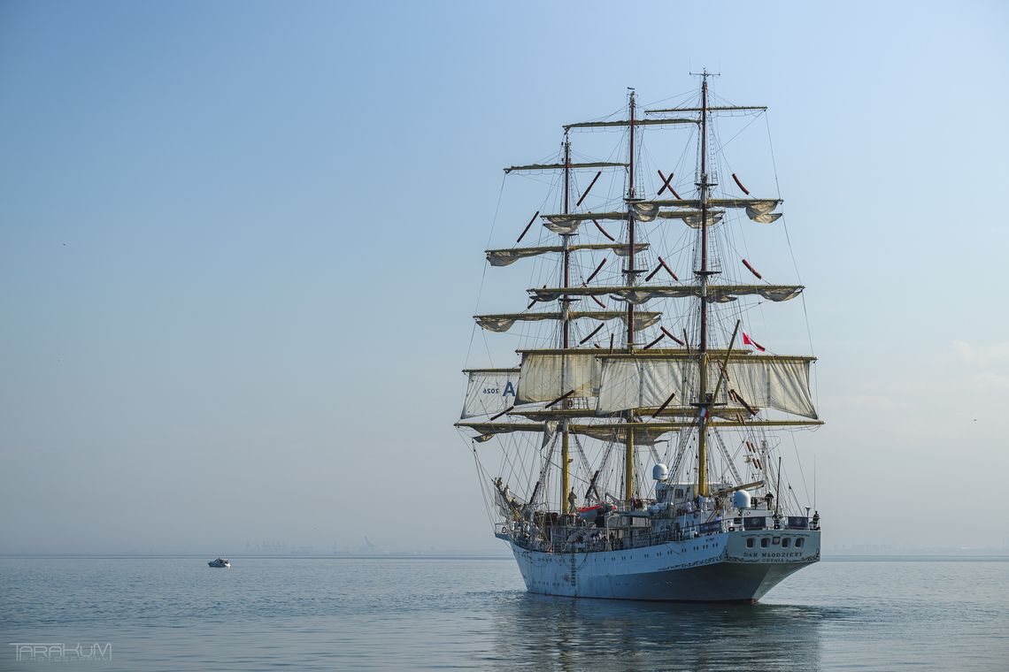 Będzie następca „Daru Młodzieży”. Uniwersytet Morski w Gdyni ogłasza przetarg