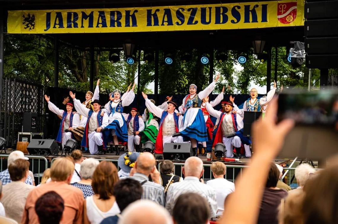 Będzie zabawa, będzie się działo! W Kartuzach rozpoczął się 34. Jarmark Kaszubski Będzie zabawa, będzie się działo! W Kartuzach rozpoczął się 34. Jarmark Kaszubski