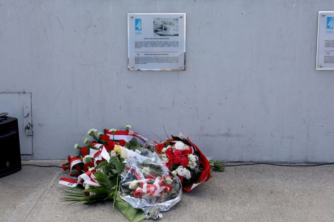 odsłonięcie tablicy Ejsmontów w Gdyni