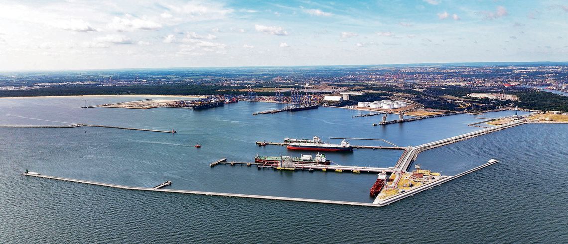 Brama bezpieczeństwa energetycznego Polski. Port Gdańsk jako strategiczny filar dostaw surowców i transformacji energetycznej Naftoport, Port Gdańsk