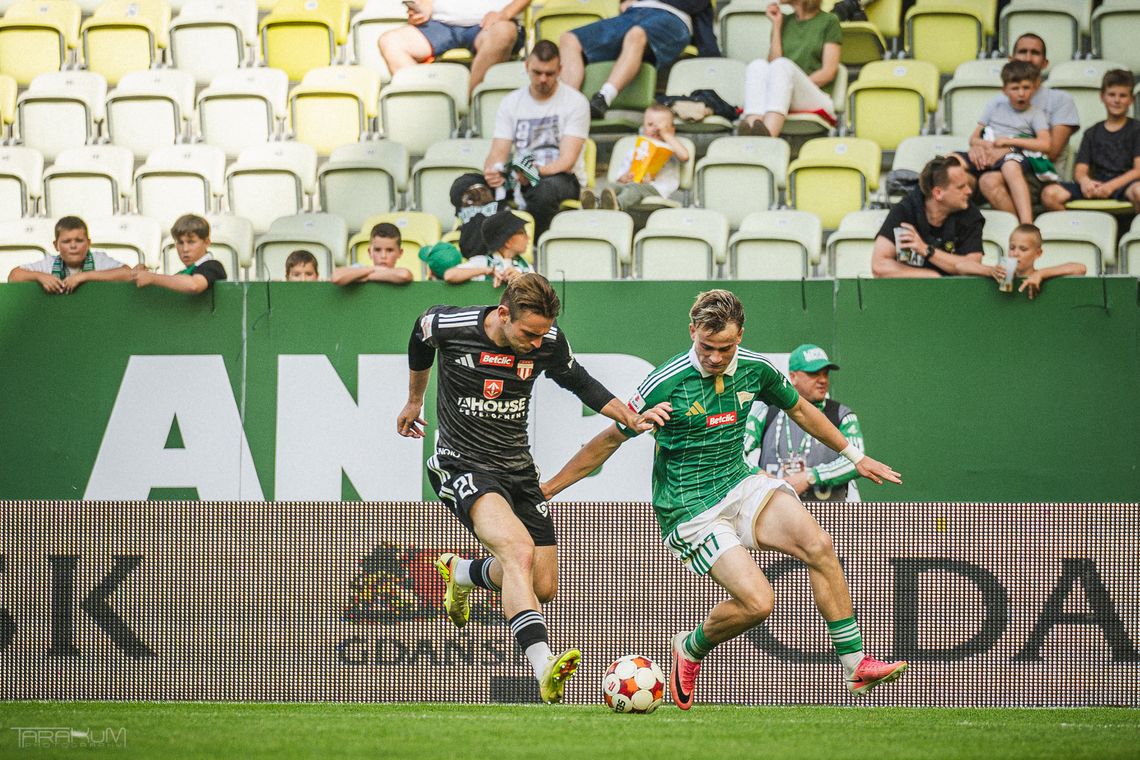 Brawa dla biało-zielonych. Lechia Gdańsk wygrywa ze Stalą w Rzeszowie Brawa dla biało-zielonych. Lechia Gdańsk wygrywa ze Stalą w Rzeszowie