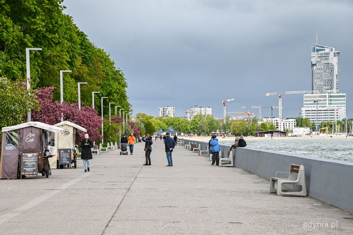 Bulwar Nadmorski w Gdyni po remoncie. Nowa szata kultowej promenady nadmorskiej