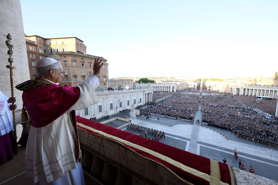 Był w Polsce, spotkał się z Janem Pawłem II. Co jeszcze wiemy o nowym papieżu?