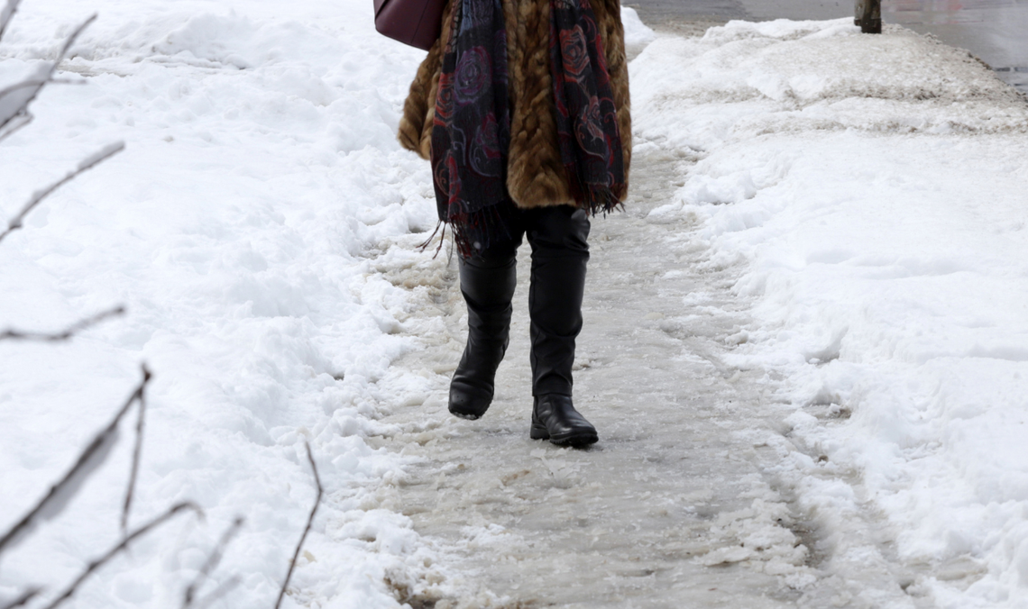 Były złamania, będą odszkodowania. Zima zaskoczyła Chojnice, burmistrz przeprasza