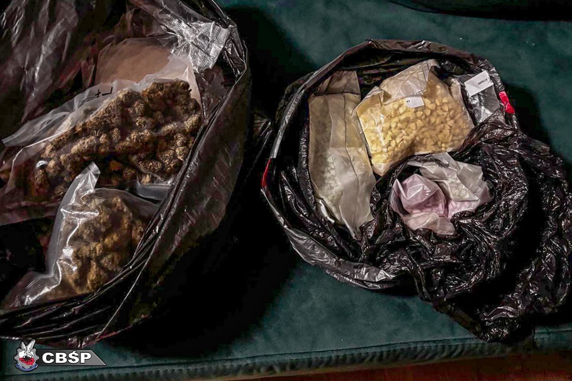 CBŚP rozbiło grupę przestępczą z Podlasia. 22 zatrzymanych, 130 kg narkotyków