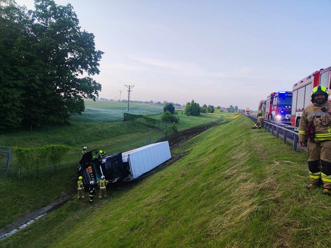 Wypadek ciężarówki na A1 koło Ropuch – utrudnienia w kierunku Gdańska