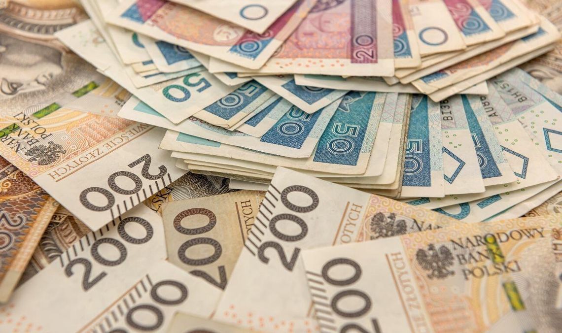 Czternastka 2026 nie tylko dla emerytów! Kto dostanie pieniądze we wrześniu? Czternastka 2026. kiedy wypłata i kto dostanie pieniądze?