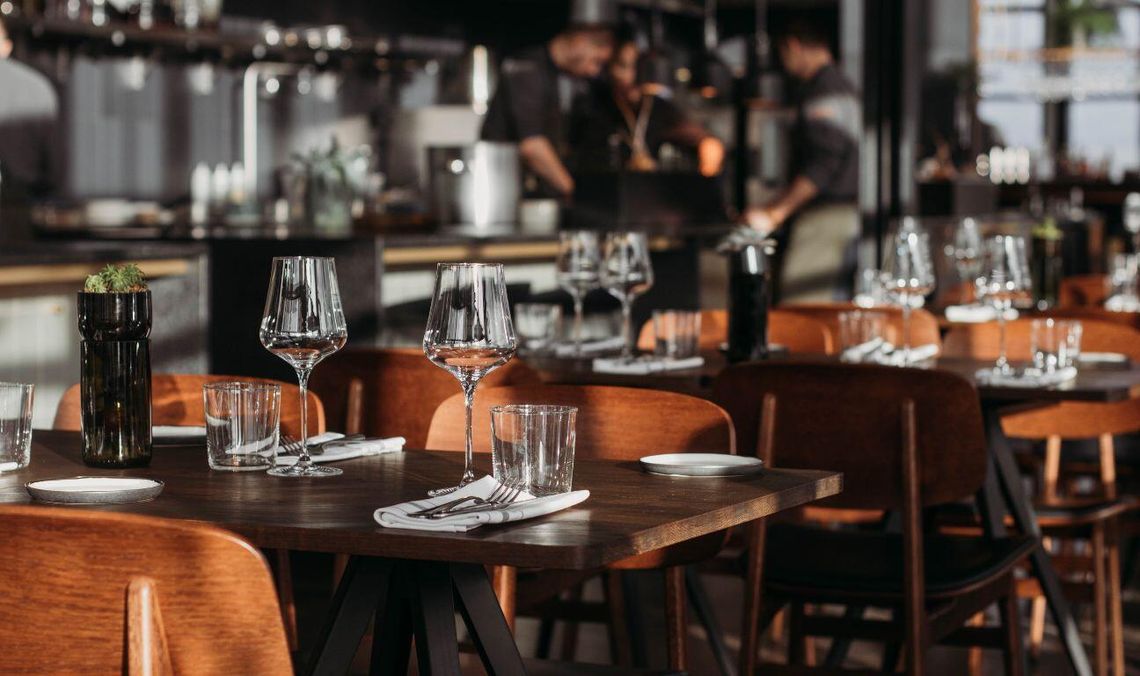 restauracja, zdjęcie ilustracyjne