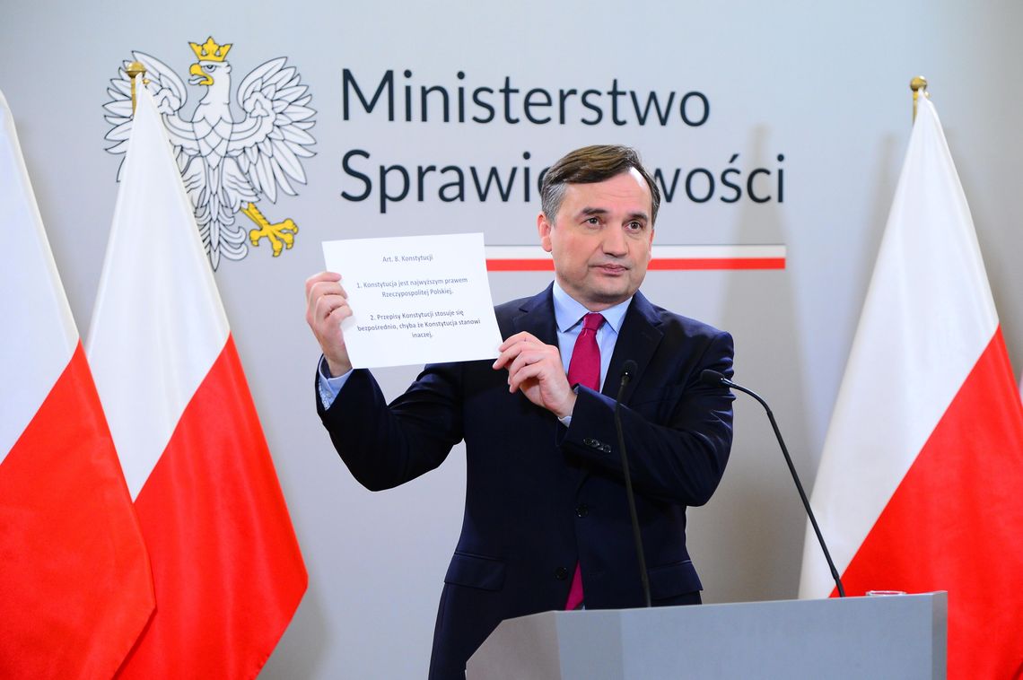 Czy Ziobro powinien wrócić do Polski i stanąć przed sądem? Jest nowy sondaż