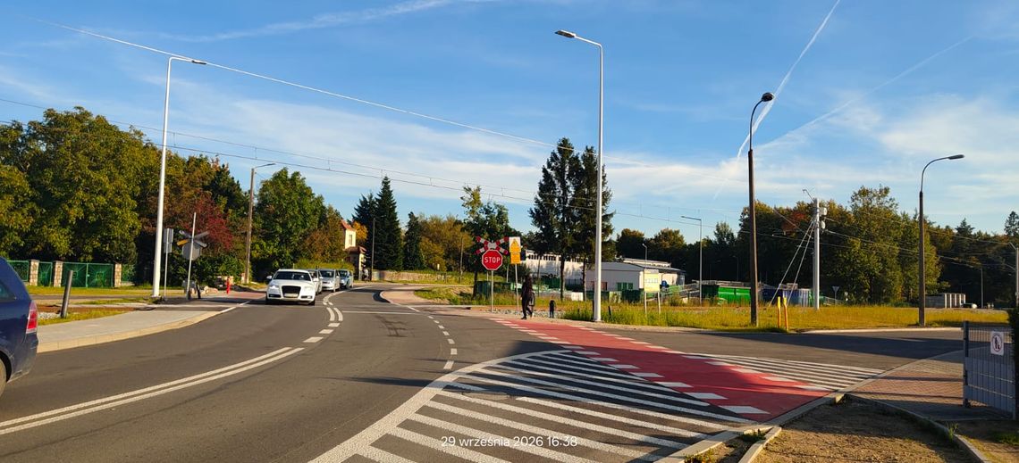 Czytelnicy interweniują. Dlaczego na przejeździe kolejowym w Kartuzach nie ma sygnalizacji? Czytelnicy interweniują. Dlaczego na przejeździe kolejowym w Kartuzach nie ma sygnalizacji?