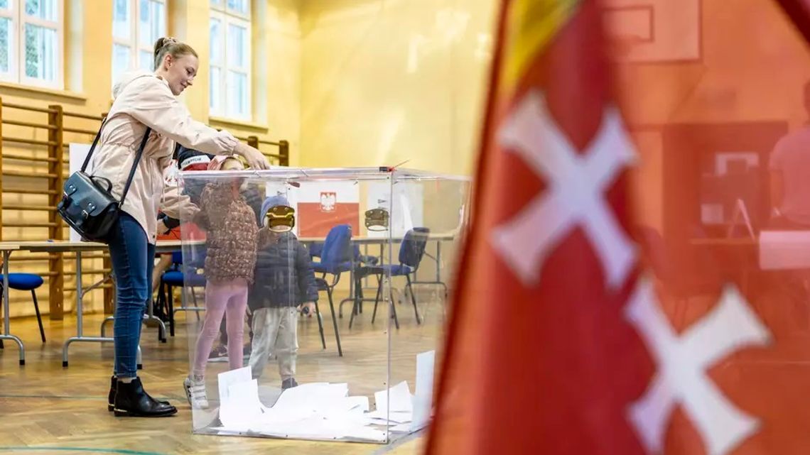 Gdańscy radni dzielnicowi jadą do Kancelarii Prezydenta. Chcą szukać wsparcia w konflikcie z miastem