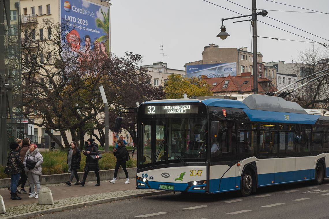 Do teatru i na mecz w Gdyni komunikacją miejską za darmo? Trwa zbiórka podpisów 